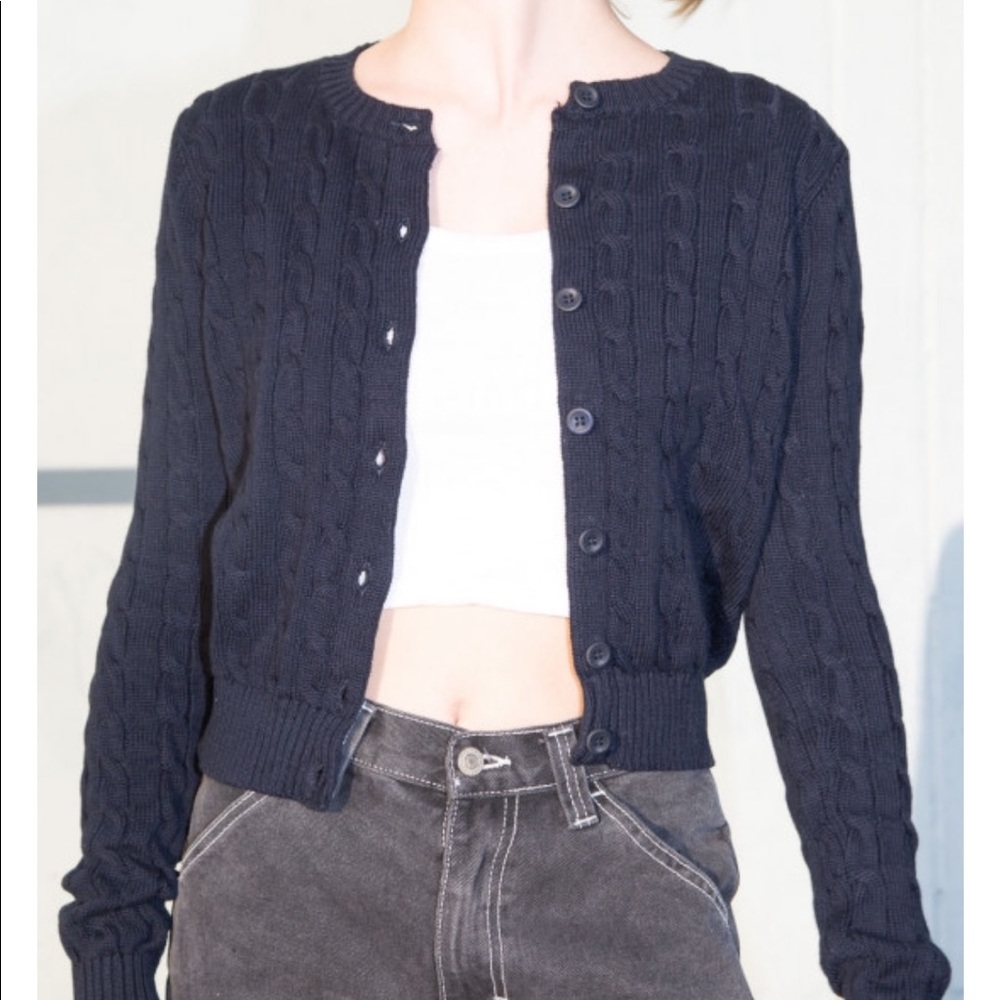 NEEDS TO GO brandy melville cable knit sweater